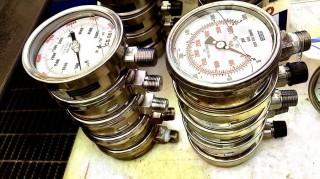 Qty Of (10) Pressure Gauges