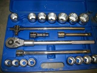 Westward 3/4 in Dr Socket Set