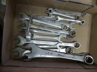 Assorted Wrenches 1/2 to 1 1/8 open box