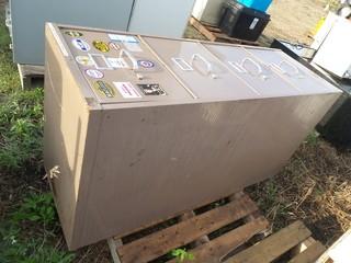 Metal Filing Cabinet 