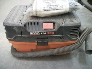 Ridgid Pro Pack Shop Vac C/w Assorted Nozzles