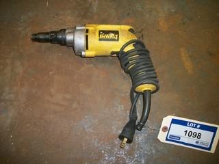 Dewalt 120V Drywall Screw Driver