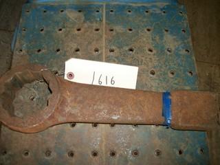 (1) 3" Hammer Wrench