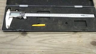 Digital Caliper 0-300 MM