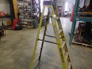 Feather Lite 6' Fiberglass Step Ladder