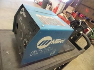 Miller 22A Wire Feeder S/N LJ030450U