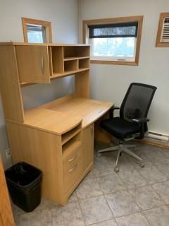 Desk C/w Rolling Chair