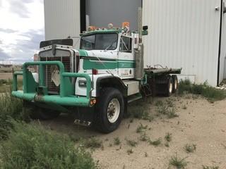 1990 Kenworth LW924 Bed Truck Note:  Yard Use Only. VIN 906702C