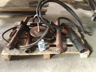 (2) Hydraulic Spreaders.