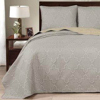 Casablanca Embroidery 2 Piece Reversible Twin Quilt Set, Ivory/Sage. 