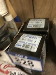 Quantity of 1/4" X 2" Cap Screws.