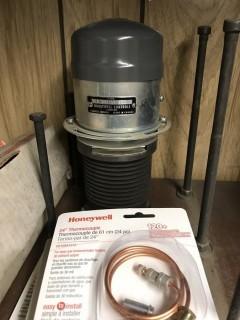 Quantity of Honeywell 24" Thermocouplers, Remote Valve Operator And Honeywell Control Type C7003 A1005 1.