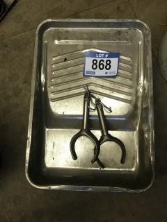 Paint Tray And Pins.