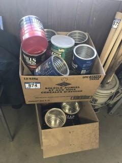 Quantity of 1 Kg Coffee Tins.