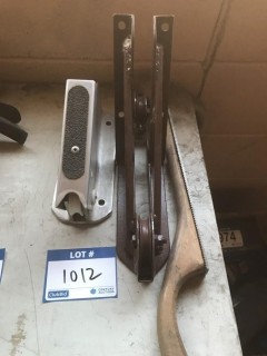 Quantity of Rope Slicer, Steel Pulley and Autobody Rasp