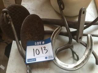 Quantity of Carriage Steps, Double Bridle Bit and Horse Shoe