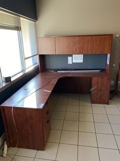 L-Shaped Office Desk C/w Hutch 