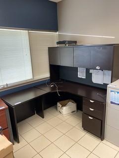 L- Shaped Office Desk C/w Hutch