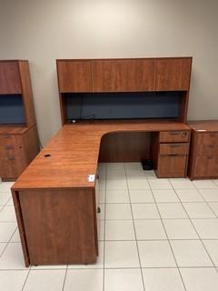 L- Shape Desk C/w Hutch