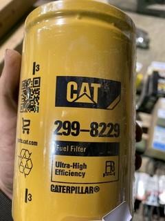 (1) Cat Fuel Filter P/N 299-8229
