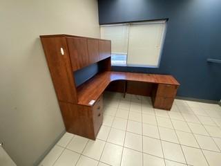 L-Shape Office Desk C/w Hutch