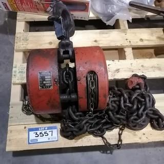 3.2T Lifting Pulley Block w/ Chain And Hooks