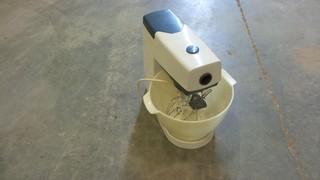 Household Dough Mixer With Attachment (No plate)