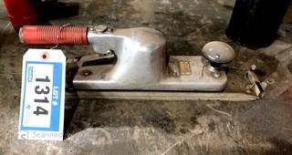 Pneumatic Sander