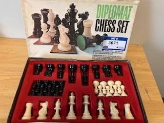 Diplomat Chess Set