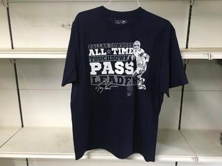 Dallas Cowboys T-Shirt, Size XL.
