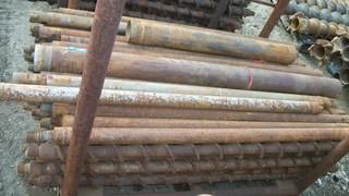 Qty Of Threaded Pipe C/w Rack