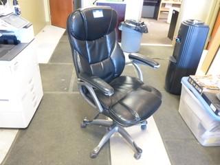 Task Chair *Note: Damage On Arm Rests*