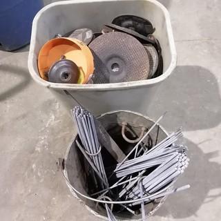 Qty Of Assorted Grinding Disc C/w Assorted Welding Rod