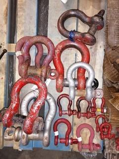 Qty Of Assorted Size Shackles