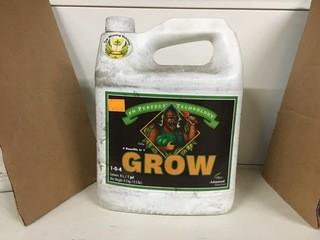 Lot of (2) 4L Advanced Nutrients Grow, (1-0-4).