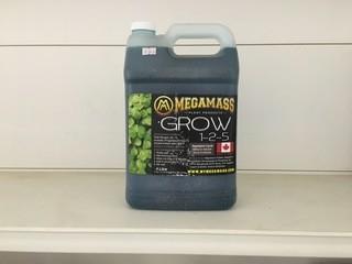 Lot of (4) 4L MegaMass Grow, (1-2-5).