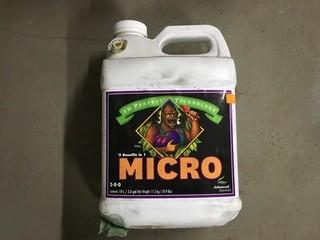 10L Advanced Nutrients Micro, (2-0-0).