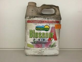 Lot of (3) 1L Bumper-Crop Blossom A Plant Food, (0-5-4).