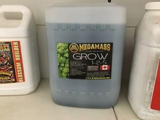 Approximately 20L MegaMass Grow, (1-2-5).