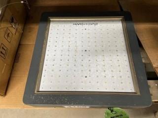 Mars Hydro LED Grow Light, Model LG-G15A80LED-5W-120.