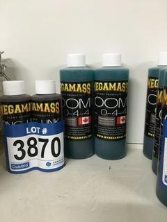 Lot of (2) 125ml MegaMass Missing Link Gold, (0-0-14-0.09) & (2) MegaMass Bloom, (0-4-4).