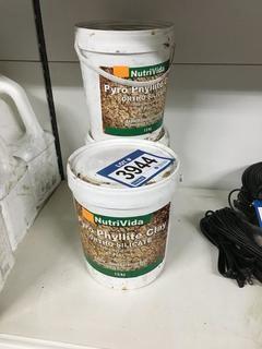Lot of (3) 1.5kg NutriVida Pyro Phyllite Clay.