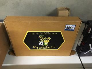 O-G Worker Bee Flower Trimming Work Station.