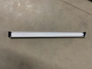 Lot of (4) 3' LED Grow Lights.