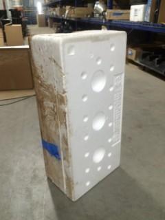 MaxiKap Self Watering Plant Box.