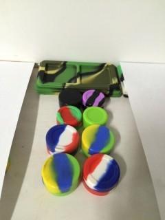 Lot of (1) Concentrate Dab Platforms & (8) Concentrate Jars.