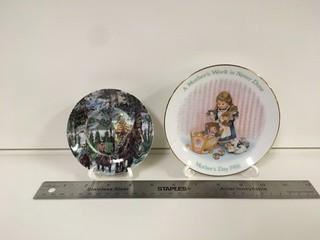 Lot of (2) Avon Collector Plates.