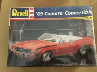 Revell 1969 Camaro Convertible Model Kit 1:25 Scale.