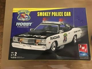 Smokey Police Car Model Kit 1:25 Scale.