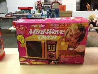 Easy Bake Mini-Wave Oven.